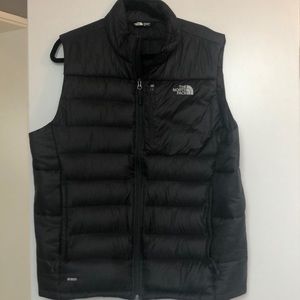 North face black vest